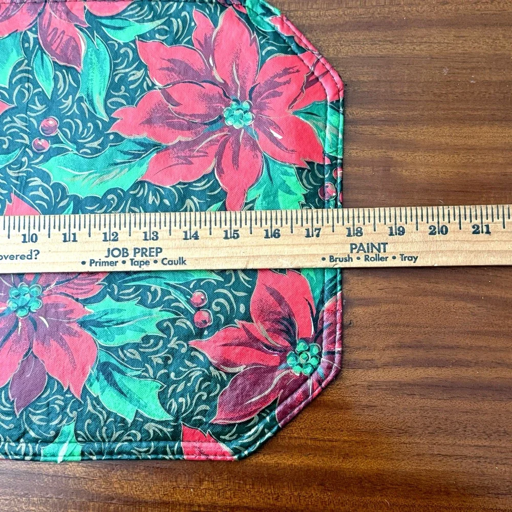 Vintage Christmas Poinsettia Placemats Set of 5 Vinyl Granny Cottagecore Holiday